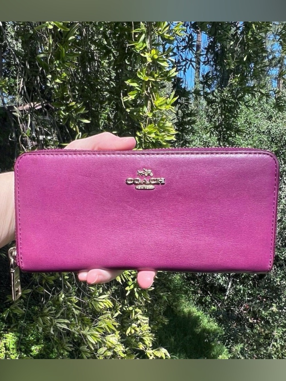COACH Long Zip-Around Wallet Purple Smooth Leather w Gold Hardware AUTHENTIC